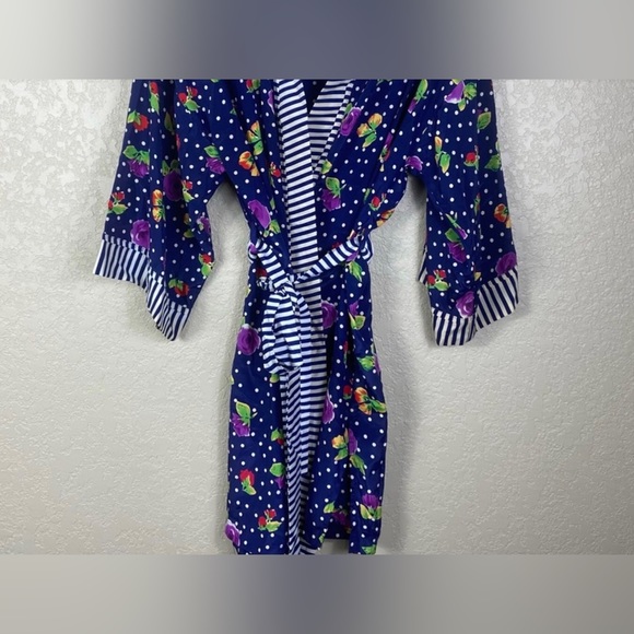 Victoria’s Secret Robe One Size. Fits All - Picture 3 of 8